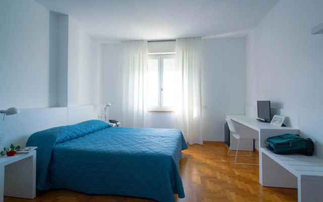 Mistral Hotel