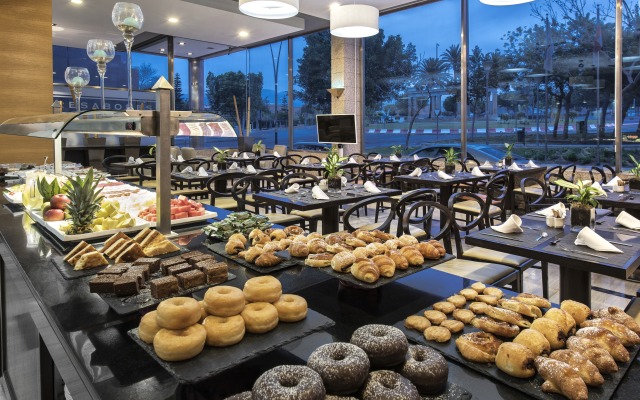 Elba Almería Business & Convention Hotel