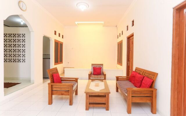 Oyo 1680 Dahlia Guesthouse