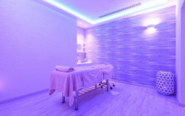 Отель Melpo Antia Hotel & Suites