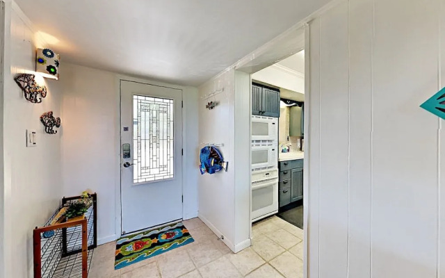 Beachfront Penthouse by RedAwning