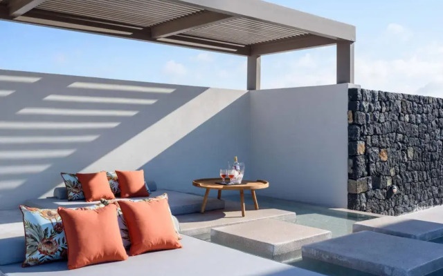 Potnia Theron Suites