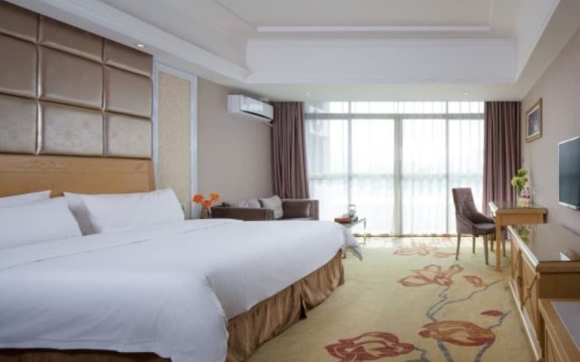 Vienna Hotel Guangzhou Qiaonan Aoyuan Square