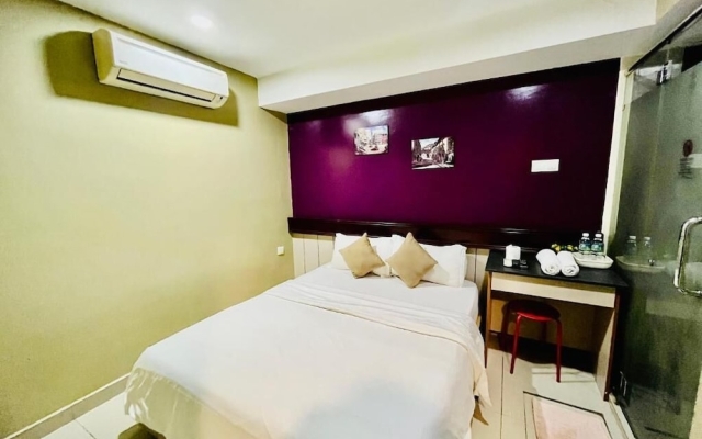City Top Hotel