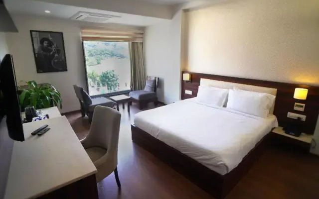Sai Maa Hotel and Residency