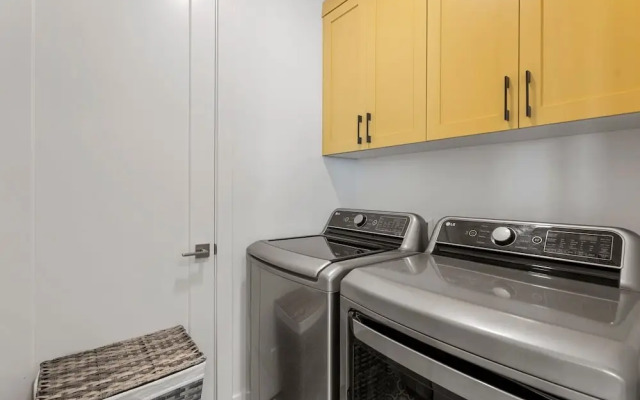 Beech Bungalow 5 Bedroom Townhouse