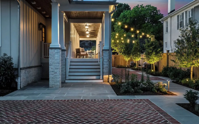 1313 West Luxury Boutique Hotel