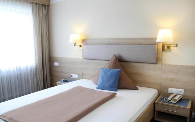 Pension- Hotel Maximilian