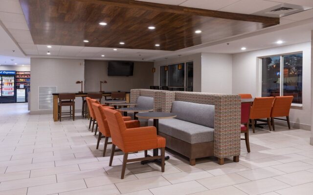 Holiday Inn Express Branford-New Haven by IHG