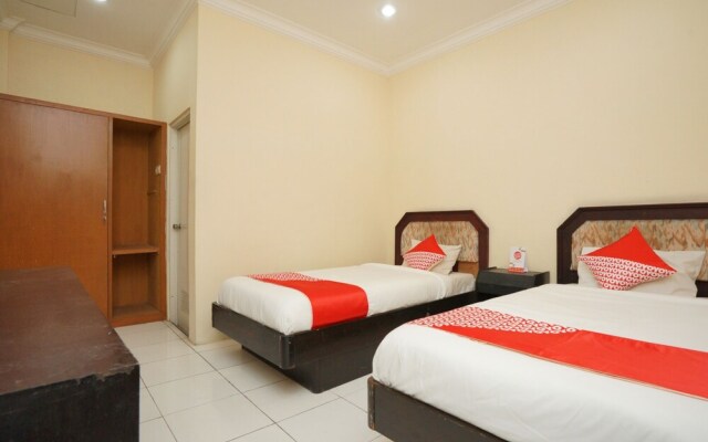 Female Guest House by OYO Rooms