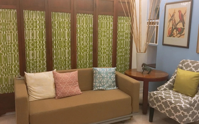 Manila Lee - Malate Bayview Mansion