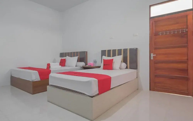 RedDoorz near RS Harapan Bersama