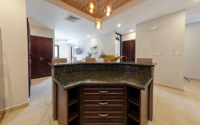 Captivating 3br/2.5ba Unit is Just Perfect
