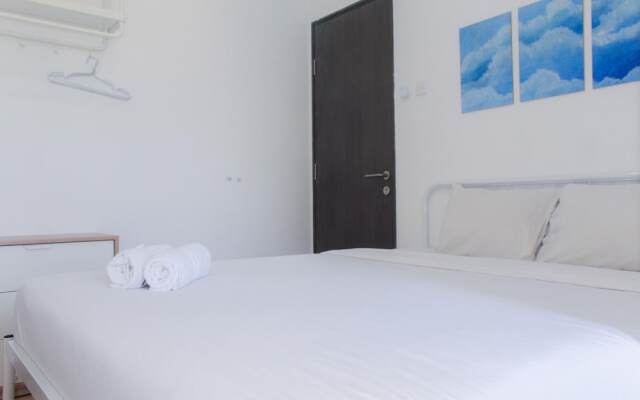 Comfortable 2BR at Emerald Bintaro Apartment