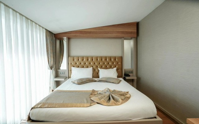 Enerji Hotel