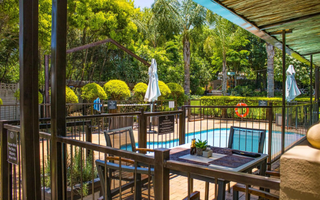 Hutten Heights Lodge by Ilawu