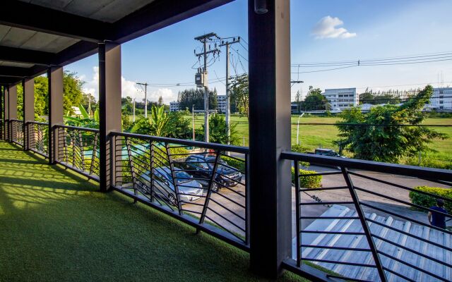 B2 Lanna Boutique & Budget Hotel