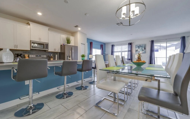 Champions Gate Resort - Modern Furnishings