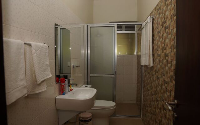Là Ponye Hotel Apartment