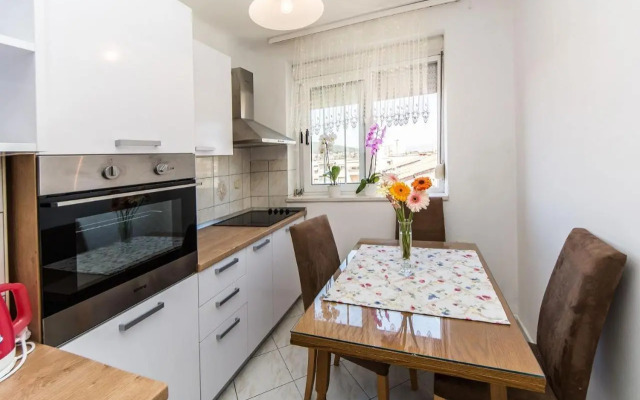 Apartment Dragica