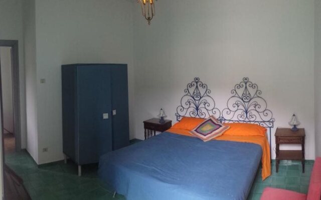 Villa L'Innominata B&B and Holiday Home