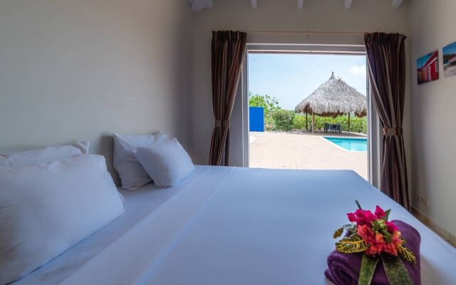 ? Peaceful Garden Villa?  -  Private Pool