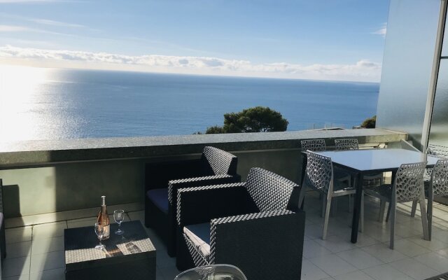 Costa Plana Collection