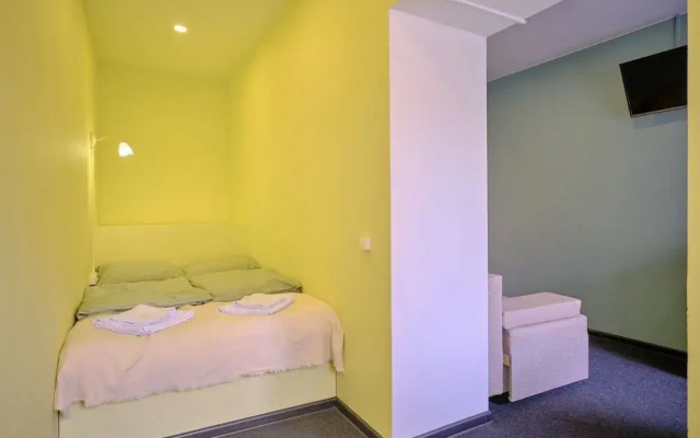 Liberty Island Hotel