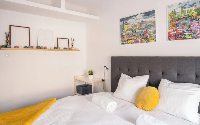 RentPlanet - Apartament Nowowiejska