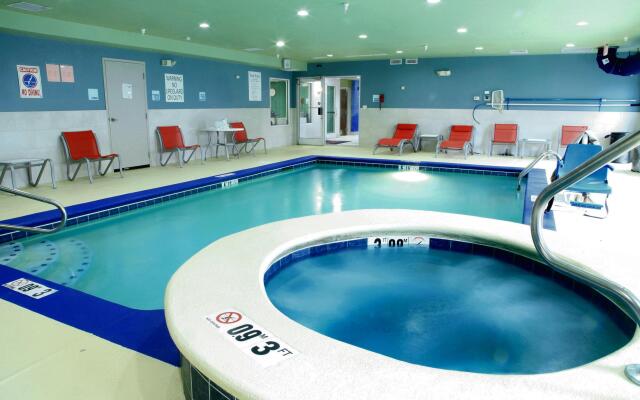 Holiday Inn Express Hotel & Suites Chattanooga-Hixson by IHG