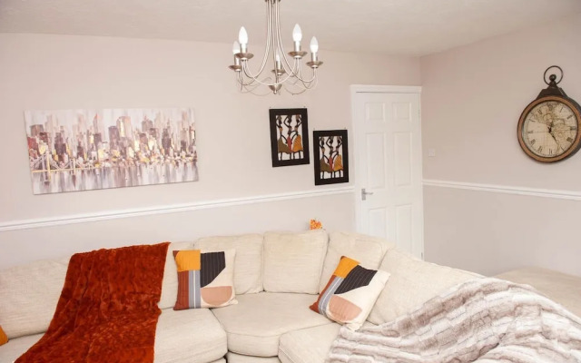 Remarkable 3-Bed House In Beverley
