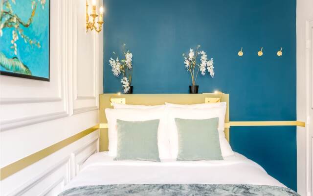 Sunshine 2 bedroom - Luxury at Louvre
