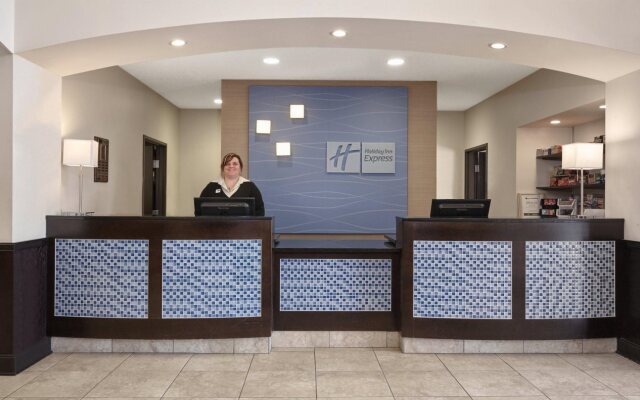 Holiday Inn Express & Suites Pekin (Peoria Area) by IHG