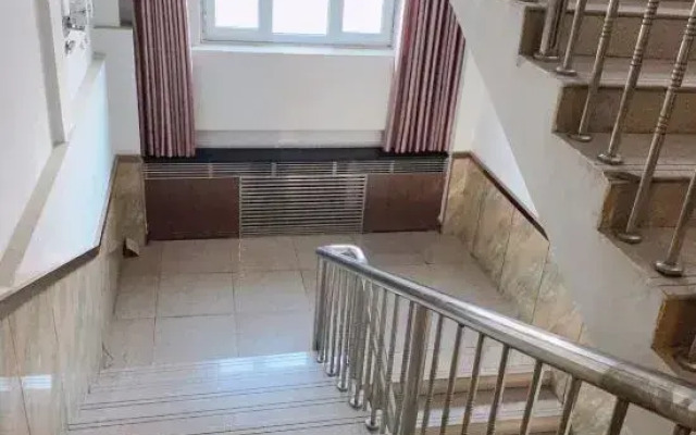 Xinrui Business Hotel