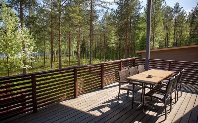 Kuoreksenniemi Villas & Lakehouse