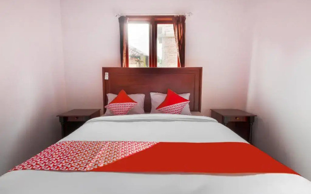 OYO 2978 Karanggoso Indah Hotel
