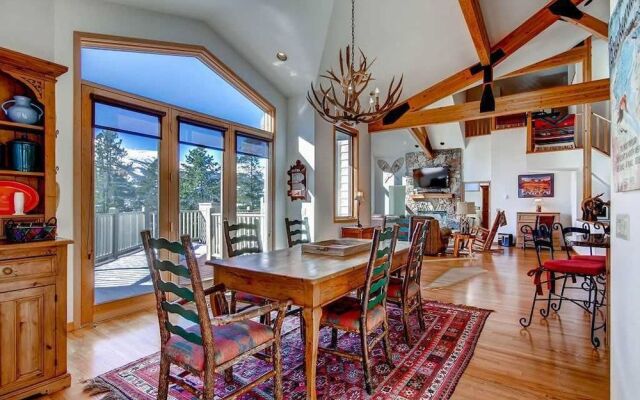 Gold Flake Lodge Main Street By Pinnacle Lodging