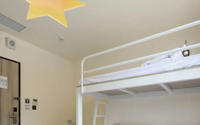 Mini Hotels Taichung Station Branch