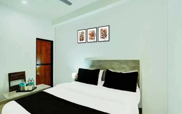 Hotel Aditya Inn