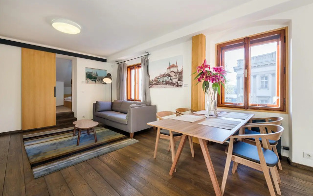 Modern Apartment in a Picturesque 15th-Century Building