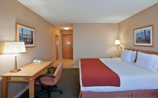 Holiday Inn Express Vancouver Airport Richmond by IHG