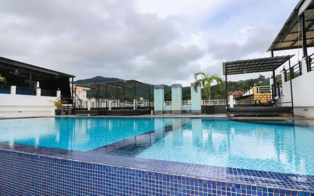 NIDA Rooms Turquoise Blue Patong