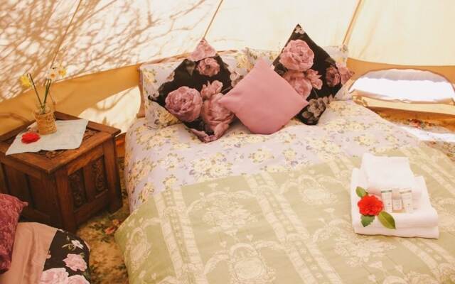 Treyhill House Bed & Breakfast, Glamping and Holiday Cottage