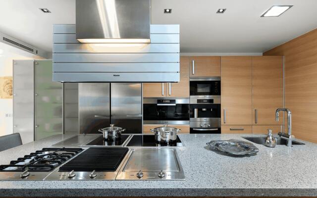 TESS Penthouse Deluxe DS11