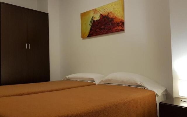 Apartamentos Puerta Muralla