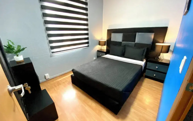 Roomies Hotel - World Trade Center