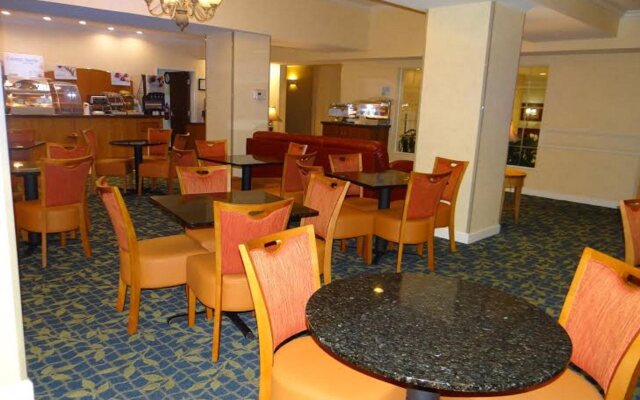 Holiday Inn Express Hotel & Suites Salisbury - Delmar by IHG