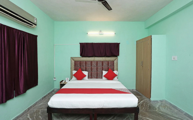OYO 17194 Ma Sum Palace