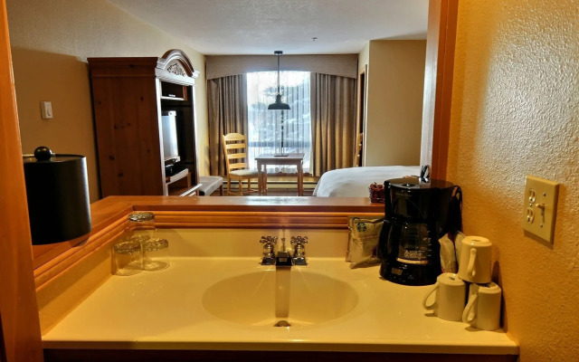 Huntley Lodge at Big Sky Resort