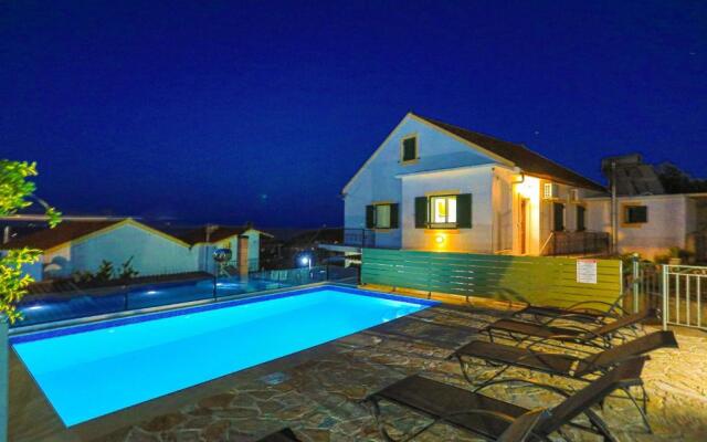 Villa Thea Antonis